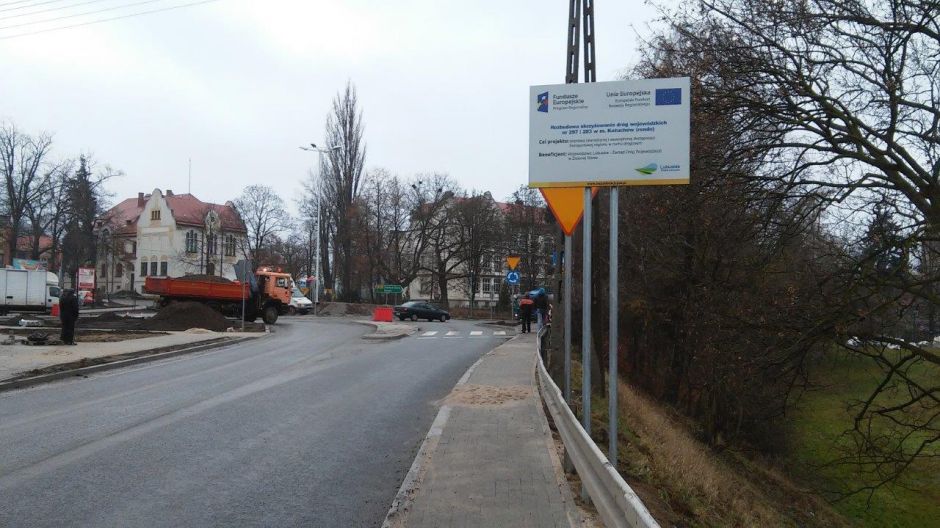 Zdjęcie rozbudowy skrzyżowania dróg wojewódzkich nr 297 i 283 w m. Kożuchów (rondo)