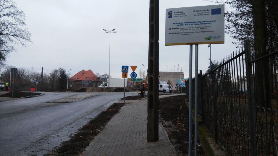 Zdjęcie rozbudowy skrzyżowania dróg wojewódzkich nr 297 i 283 w m. Kożuchów (rondo)