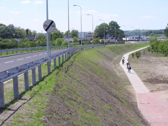 Zdjęcie: ­ Remont drogi wojewódzkiej nr 132 na odcinku 21,62 km. Budowa obwodnicy m. Witnica o dł. 2,95 km.