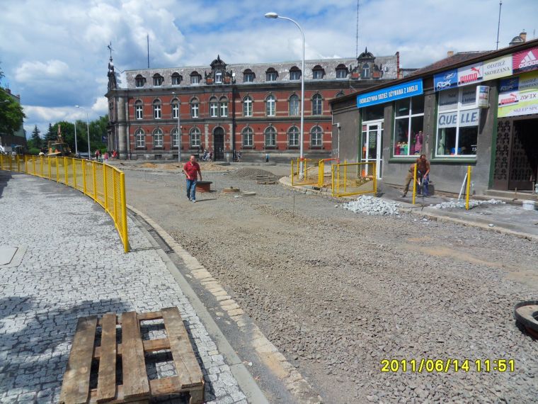 Zdjęcie: Przebudowa drogi woj. nr 296 w zakresie rozbudowy skrzyżowania na rondo w m. Żagań w km 26+104