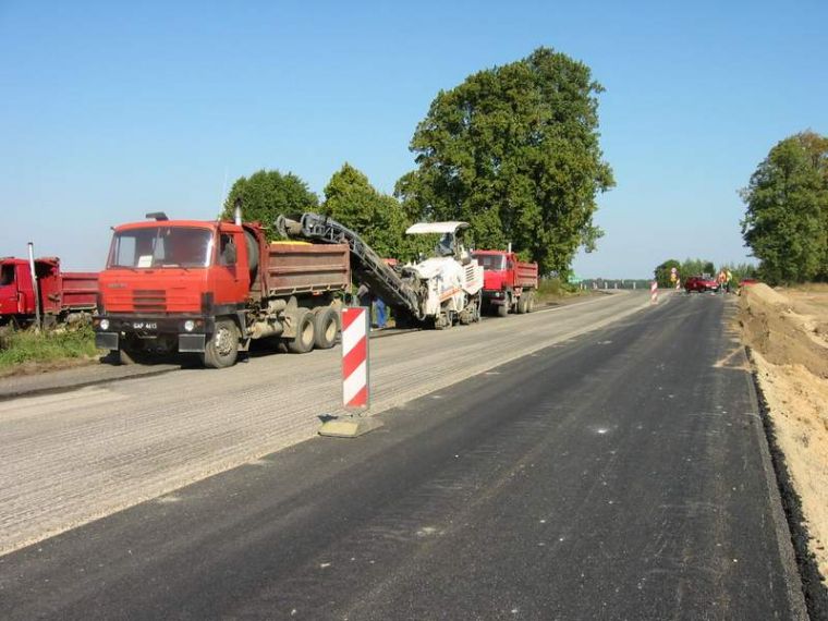 Wzmocnienie drogi wojewódzkiej nr 304 na odcinku od m. Okunin do skrzyżowania z drogą wojewódzką nr 302