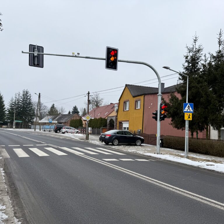 Uruchomiliśmy sygnalizację świetlną w Płotach